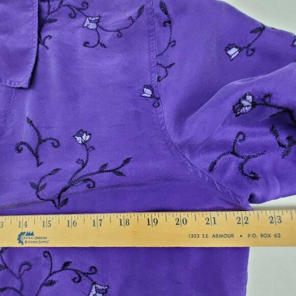 Coldwater Creek Silk Shirt Womens M Purple Embroidered Button Up Collar Long Slv - Picture 11 of 12
